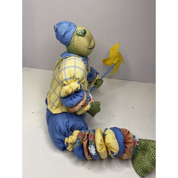 Frog Doll Shelf Sitter Pinwheel Yolo Arms & Legs Nursery Handmade Folk Art - Picture 4 of 10